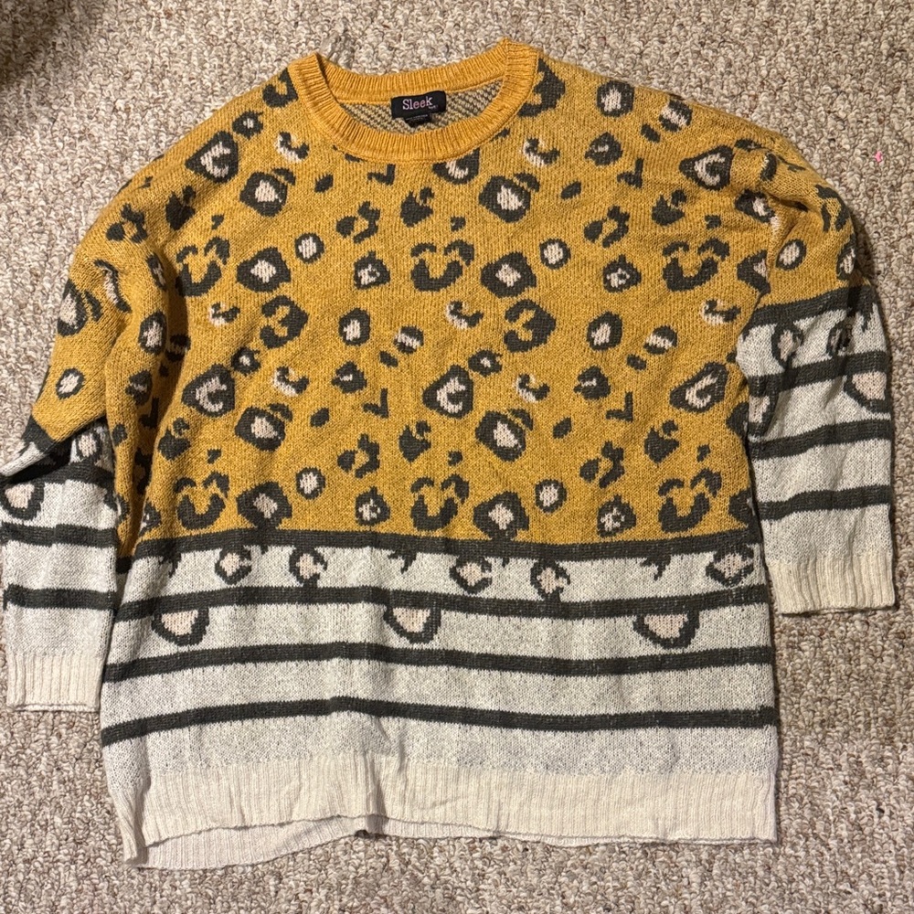 Women's Leopard Print Crew Neck Sweater - Mustard and Cream.